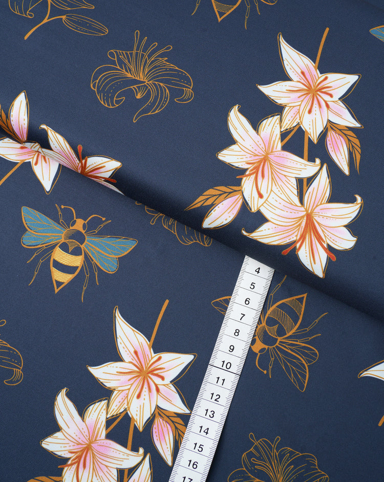 Performance - GLOW LIILY