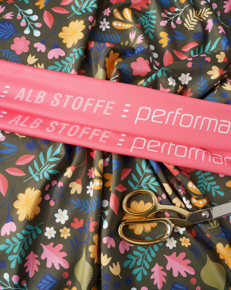 Performance - PRIMROSE - oliv